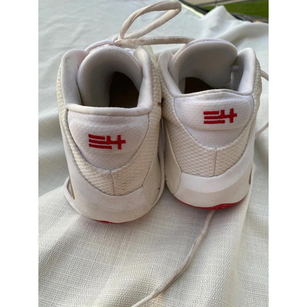 Nike Zoom Freak‎ 1 White Gold Red Sneakers Shoes Mens Size 9 BQ5422-100